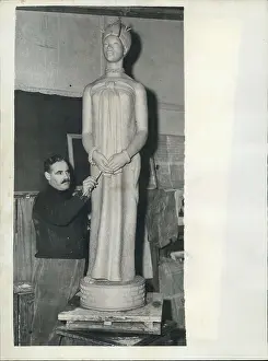 Benin: John Danford, sculptor, working on statue for Benin, Nigeria