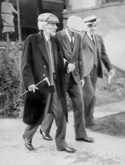Bodyguard: John Davidson Rockefeller, 1934