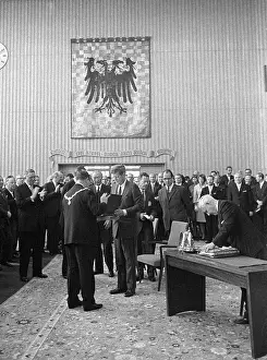 Rathaus: John f. Kennedy in Germany 1963