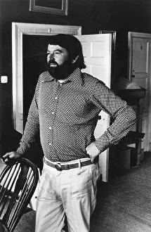 Fowles: JOHN FOWLES