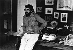Weldon: JOHN FOWLES