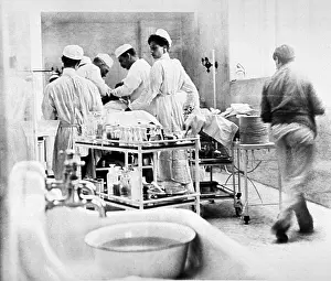 Sanitary: John Hopkins Operating Room, 1903/1904