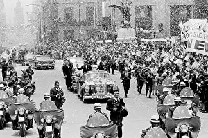 Confetti: John Kennedy - Adolfo Lopez Mateos