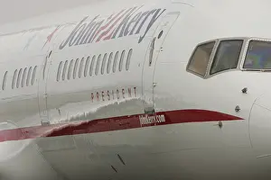 Burbank: John Kerry Airplane