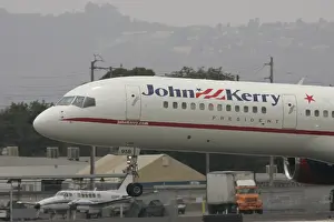 Burbank: John Kerry Airplane