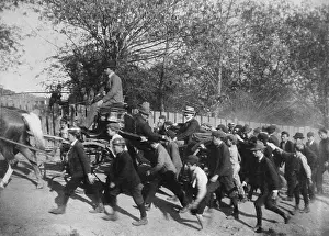 Anthracite: John Mitchell's horse-drawn carriage, arriving ?