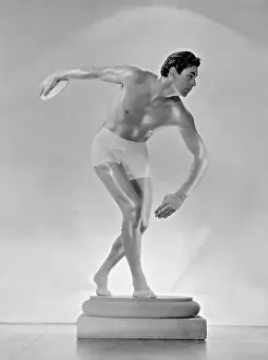 Thrower: Johnny Weissmuller, 1932