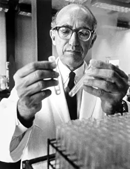 Salk: Jonas Salk. ?