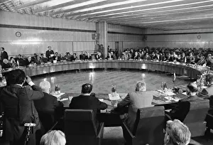 Delivers: Jose Lopez Portillo visits USSR