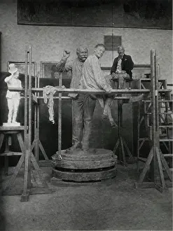 Fiaker: Josef Engelhart with a model at work on the Fiaker