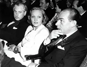 Remarque: JOSEF VON STERNBERG, MARLENE DIETRICH and ?