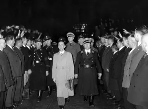 Nsfk: Joseph Goebbels and Robert Ley at the AEG in Berlin, 1934