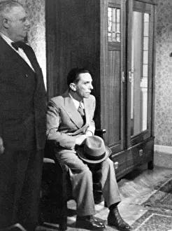 Goebbels: Joseph Goebbels during a shooting, 1939