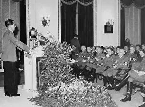 Mutter: Joseph Goebbels during his speech for the organization calle