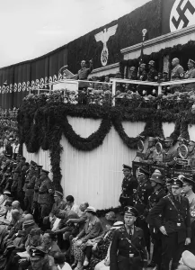 Gestures: Joseph Goebbels in Weimar, 1936