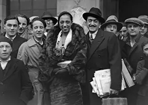 Revue: Josephine Baker with husband, 1932