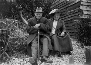 Jollity: Jovial elderly couple