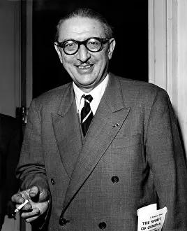 Schriftzug: Jules Moch