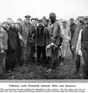 Vedrines: Jules Vedrines with captured German pilot, 1915