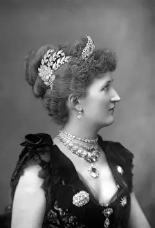 Carew: JULIA LADY CAREW - 1