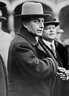 Hague: Julius Curtius, 1929