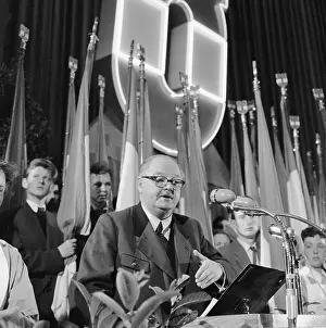 Raab: Julius Raab holding a speech