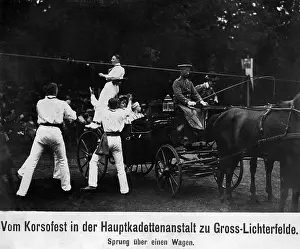 Coachman: Jump over the car, 1911