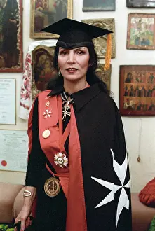 Davitashvili: Juna Davitashvili, 1989