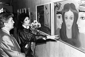 Glazunov: Juna Davitashvili's exhibition, 1987