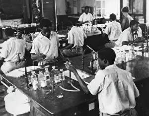 Achimota: June 1960 - A Glory Of The Coast - Boys of science