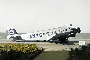 Ju52: Junkers Ju 52 3m (side view, on the ground) of Lufthans?