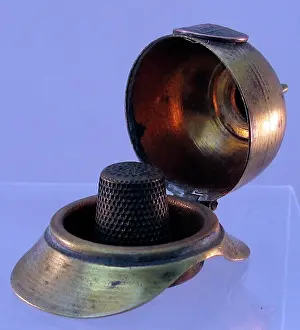 Hinged: K Wurttemberger Scheidemunze, war charity token