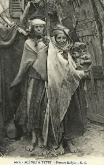 Berbers: Kabyle Women and babies - Algeria