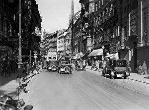 Kaerntner: Kaerntner Strasse in Vienna, 1931