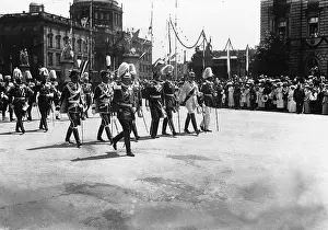 Armory: Kaiser Wilhelm II on the way to reading the proclamation, 19
