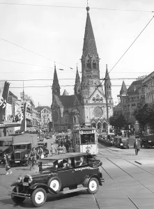 Bustle: The Kaiser Wilhelm Memorial Church for the