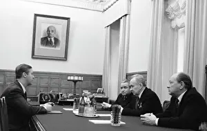 Kalevi: Kalevi Sorsa visits USSR