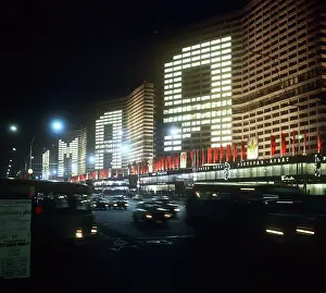 Mastyukov: Kalinin Avenue in Moscow, 1970