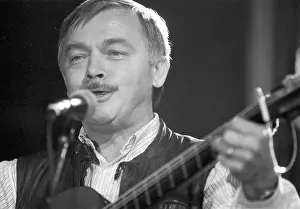Kryl: Karel Kryl - singer - concert