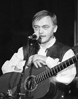Kryl: Karel Kryl - singer - concert