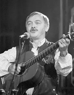 Kryl: Karel Kryl - singer - concert