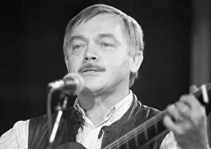 Kryl: Karel Kryl - singer - concert