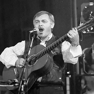 Kryl: Karel Kryl - singer - concert