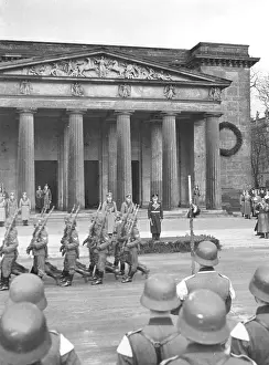Donitz: Karl Doenitz