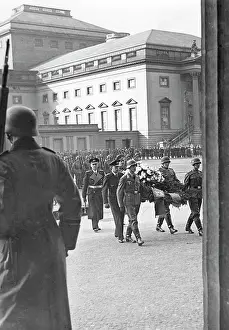 Doenitz: Karl Doenitz