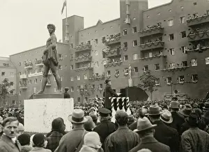 Dedications: Karl Marx Hof
