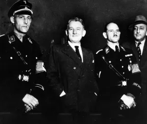 Steinhoff: Karl Ritter and Hans Steinhoff with SS men, 1934