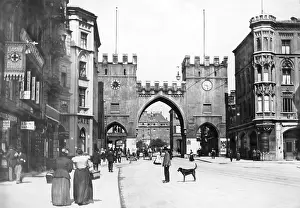 Karlsplatz: Karlstor in Munich, about 1900
