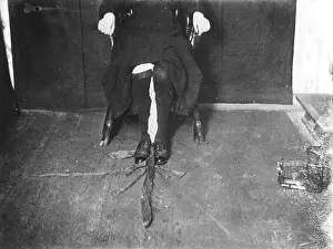 Psychic News: Kathleen Goligher exuding ectoplasm, Belfast