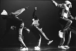 Katlehong: Via Katlehong Dantsula dance group